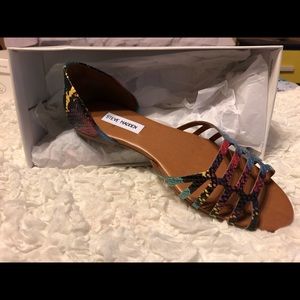 Steve Madden Sandals/flats